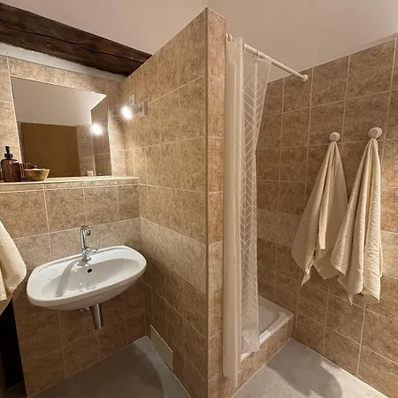 Apartment Povala S Parkovanim Stare Mesto *