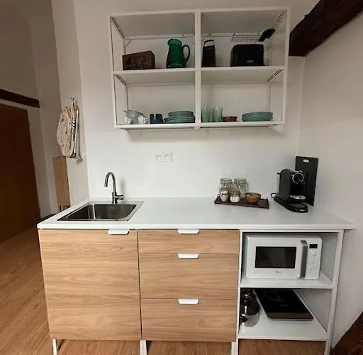 アパート Povala S Parkovanim Stare Mesto *