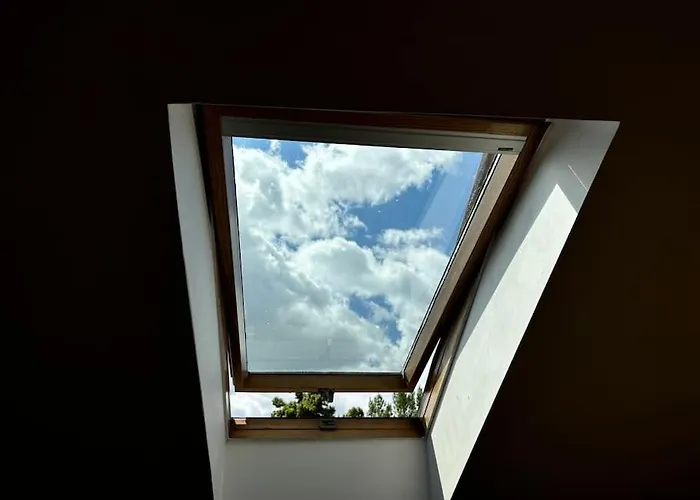 Povala S Parkovanim Stare Mesto *